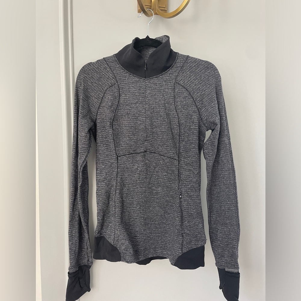 lululemon athletica Gray Long Sleeve Top